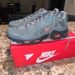 Air Max plus